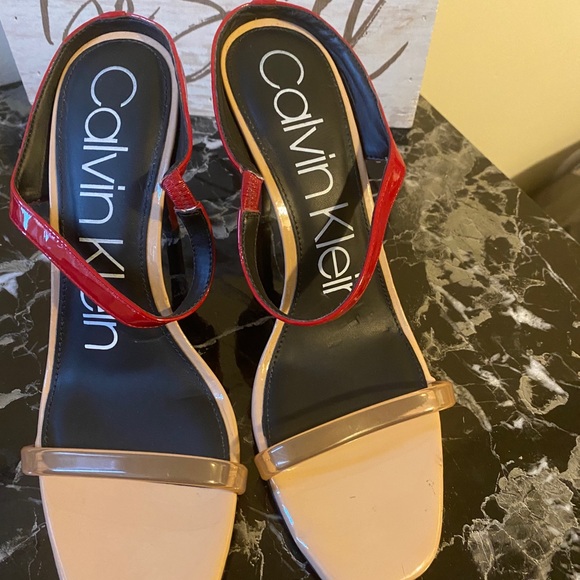 Heels - Picture 4 of 5